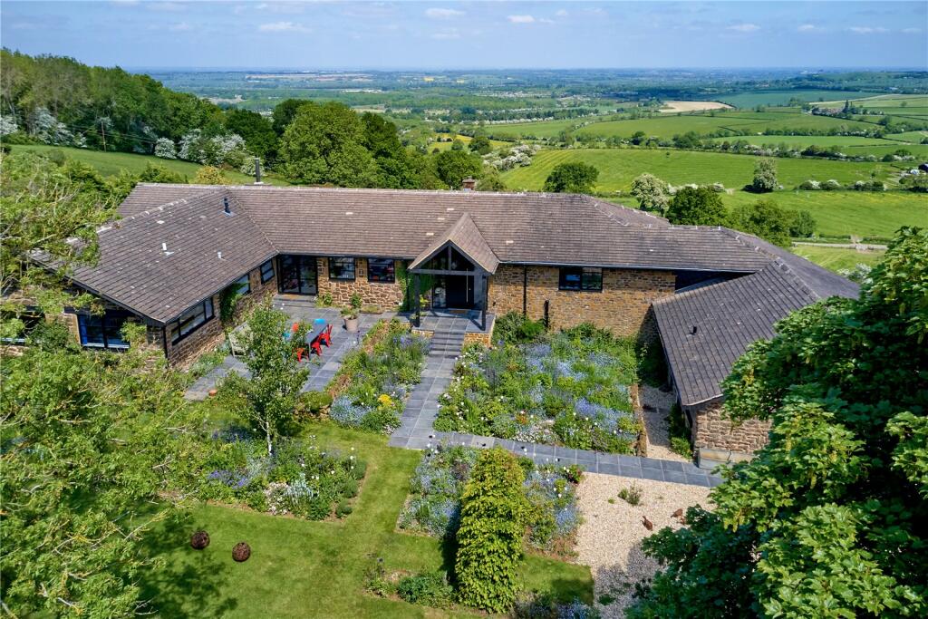 Main image of property: Nr Edge Hill, Banbury, Oxon/Warks Borders