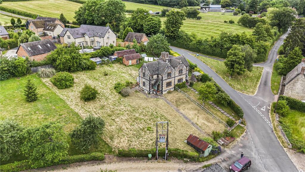 Additional property image - Combrook, Warwickshire