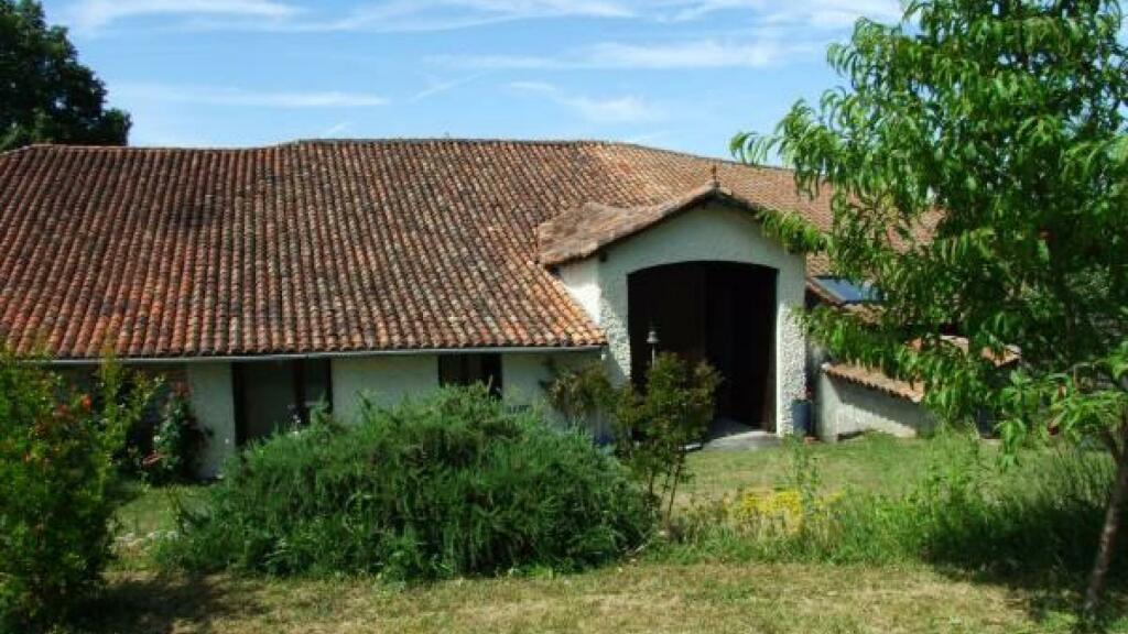 Main image of property: Poitou-Charentes, Charente, Chalais