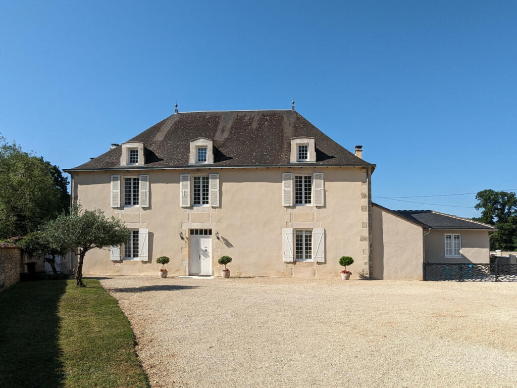 Main image of property: Poitou-Charentes, Vienne, Romagne