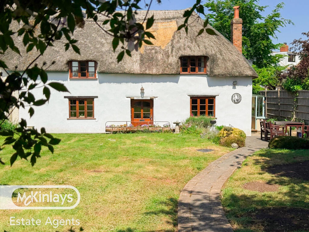 Main image of property: Brand New Septic Tank, May 25. Charming 2 bedroom Cottage, Large garden, stables and parking