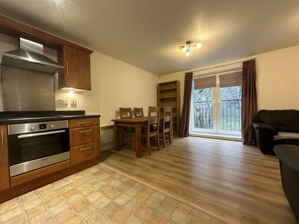 1 bedroom apartment for sale in Cornmill View, Horsforth, Leeds, LS18