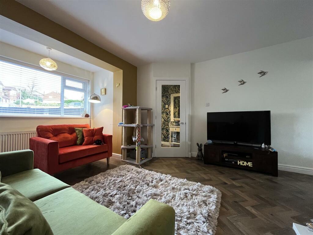 3 bedroom town house for sale in Kellett Avenue, Leeds, LS12