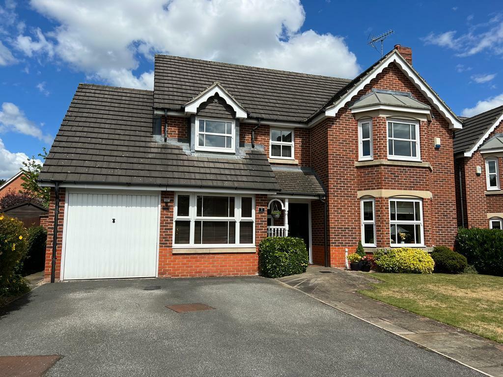 4 bedroom detached house for sale in 1 Heydon Close, Meanwood, Leeds, LS6