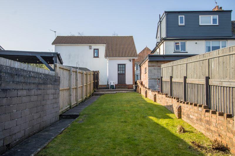 2 bedroom detached house for sale in Penlan Road, Llandough, CF64