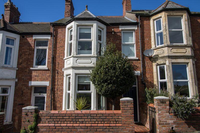3 bedroom terraced house for sale in Plassey Square, Penarth, CF64