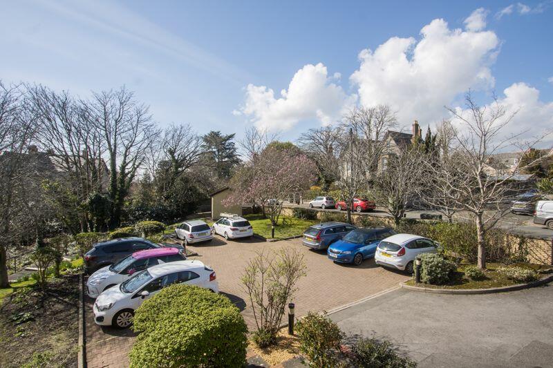 1 bedroom flat for sale in Homeside House, Bradford Place, Penarth, CF64