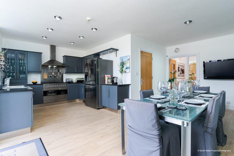 Additional property image - Penarth Portway, Penarth