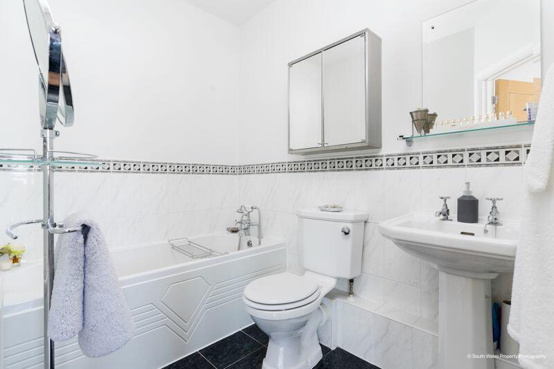 Additional property image - Penarth Portway, Penarth