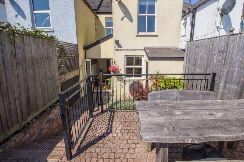3 bedroom terraced house for sale in Redlands Road, Penarth, CF64