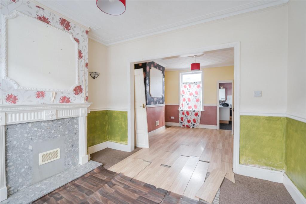 2 bedroom terraced house for sale in Willingham Street, Grimsby