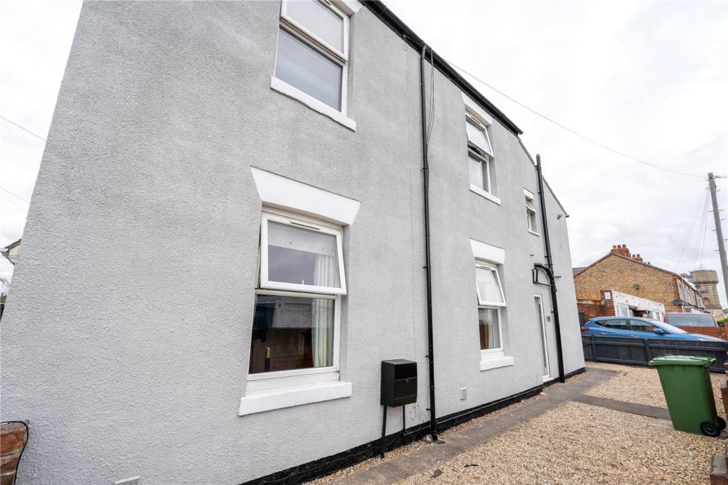 Block of apartments for sale in Poplar Road, Cleethorpes, Lincolnshire, DN35