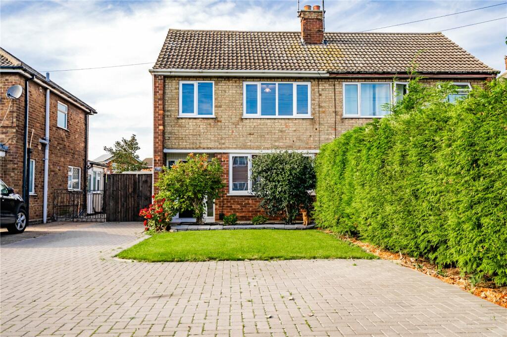 3 bedroom semidetached house for sale in Pelham Road, Immingham