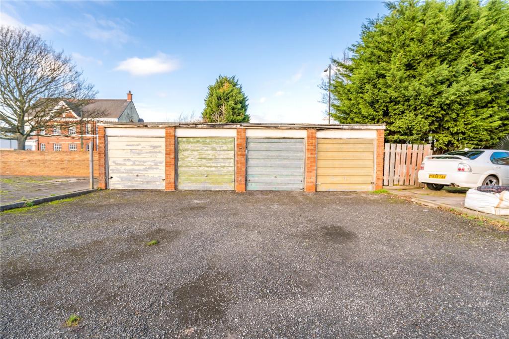 2 bedroom apartment for sale in Ravenspurn Way, GRIMSBY, Lincolnshire, DN31