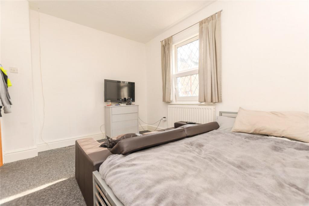 2 bedroom apartment for sale in Grimsby Road, Cleethorpes, Lincolnshire