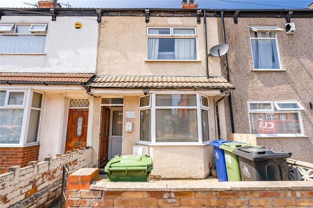 3 bedroom terraced house for sale in Barcroft Street, Cleethorpes