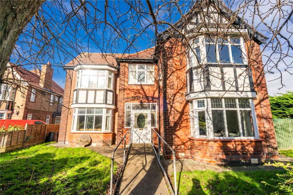 Property for sale in Weelsby Road, Grimsby, Lincolnshire, DN32