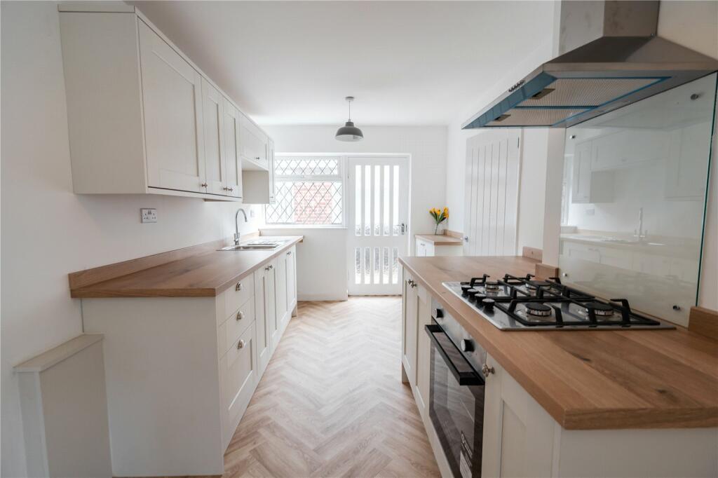 3 bedroom bungalow for sale in Waldorf Road, Cleethorpes, Lincolnshire