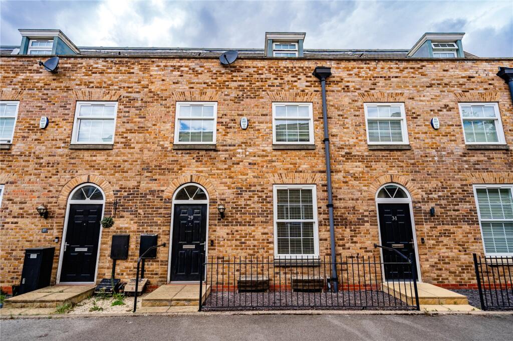 Main image of property: Peterson Drive, New Waltham, Grimsby, Lincolnshire, DN36