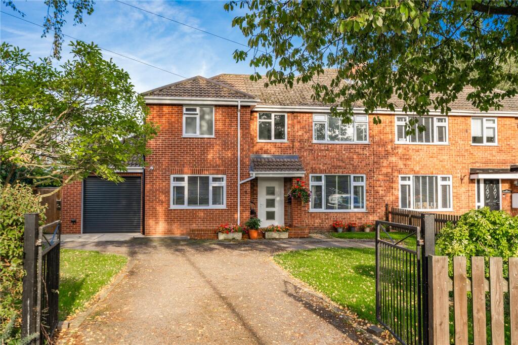 Main image of property: Elm Road, Waltham, Grimsby, Lincolnshire, DN37