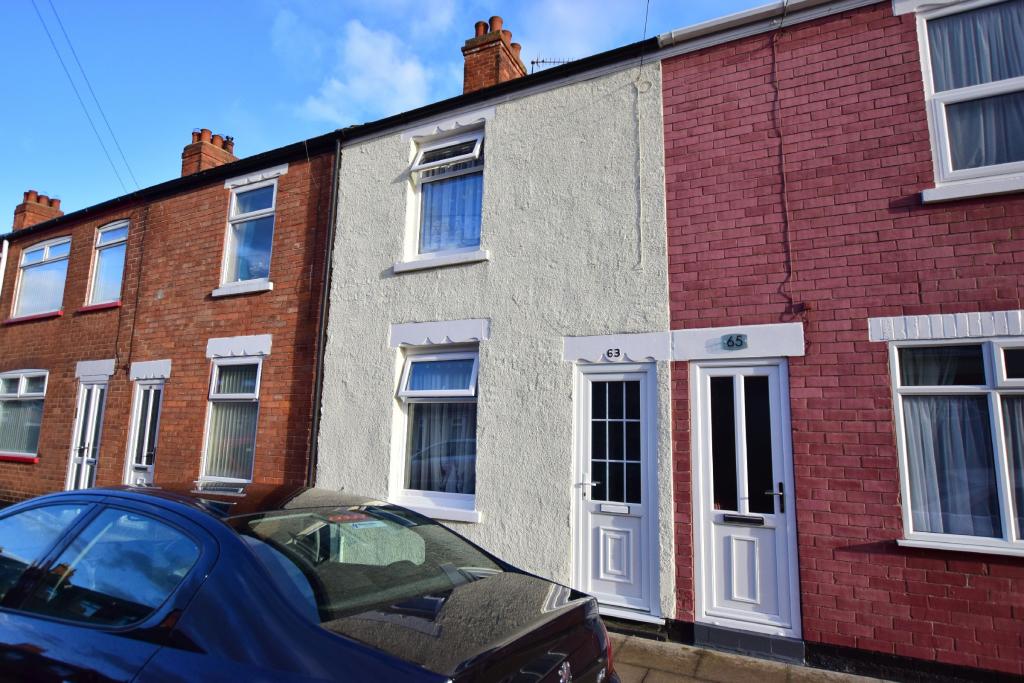 3 bedroom terraced house for sale in Henry Street, Grimsby, DN31