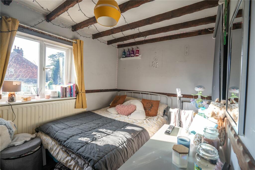 4 bedroom detached house for sale in Town Street, South Killingholme, Immingham, Lincolnshire, DN40