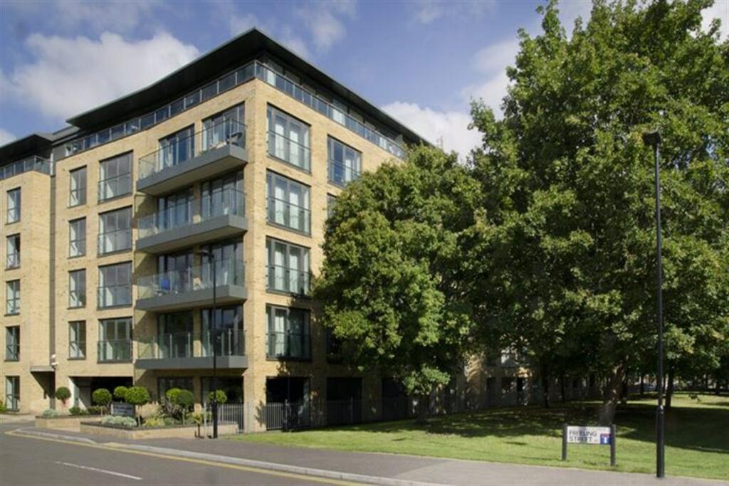 2 bedroom apartment for sale in St Williams Court, Gifford Street