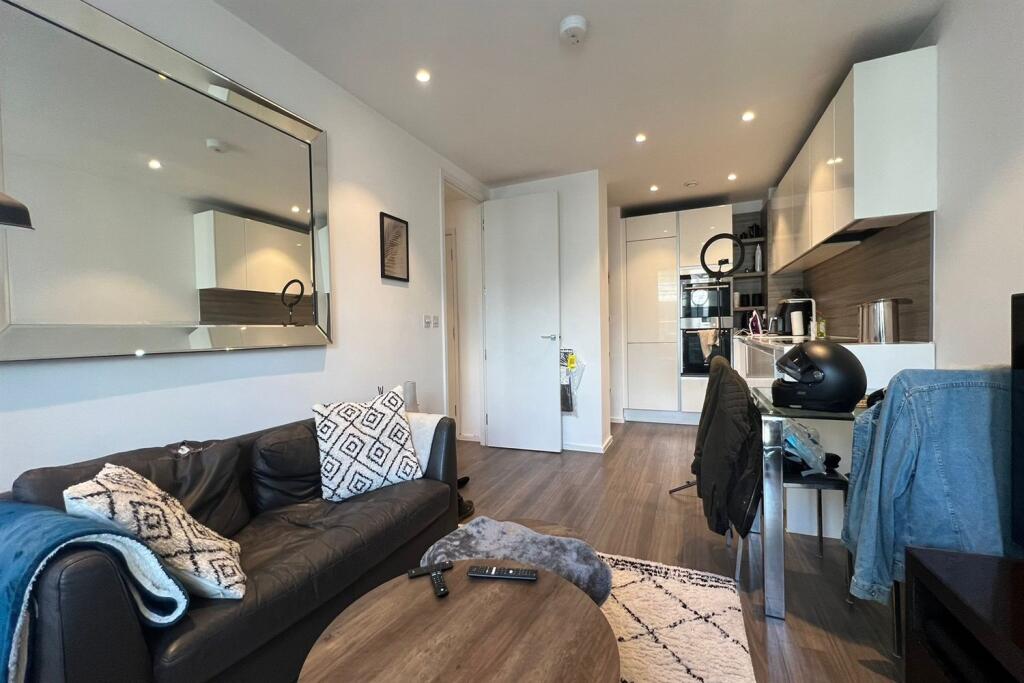 Main image of property: Aurora Apartments, Wandsworth, Buckhold Road, London, SW18