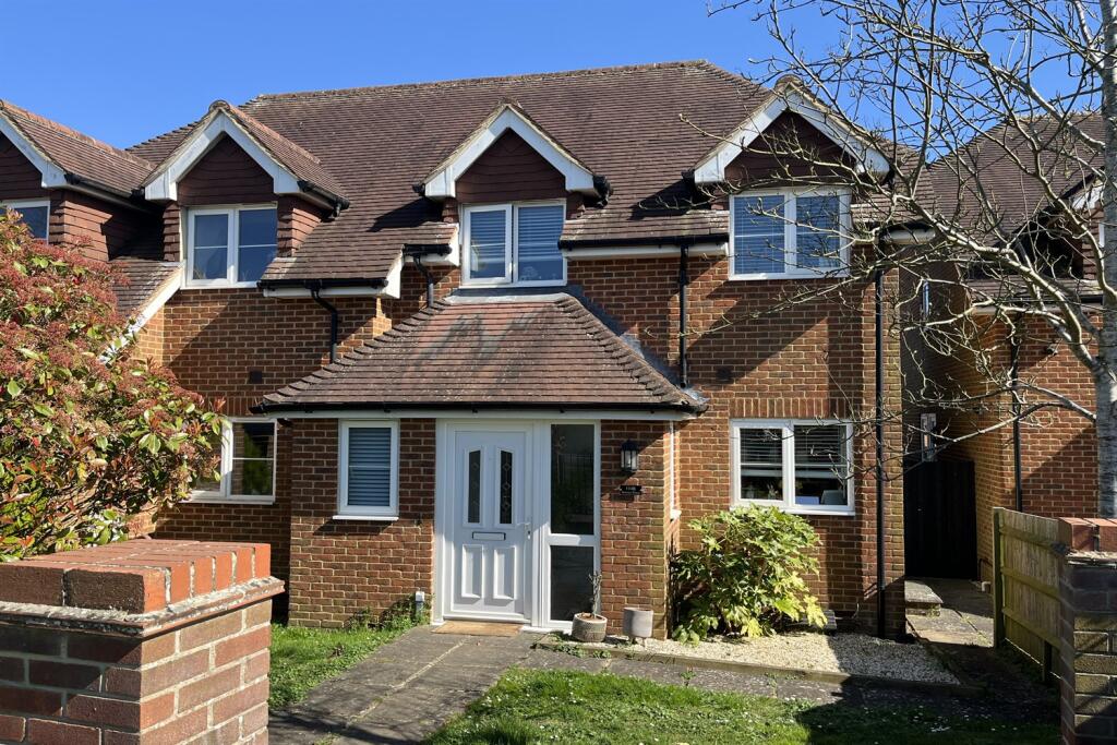 Main image of property: Roman Road, Basingstoke