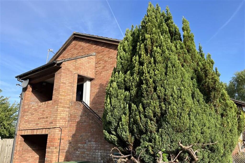 Main image of property: Old Hatch Warren, Basingstoke