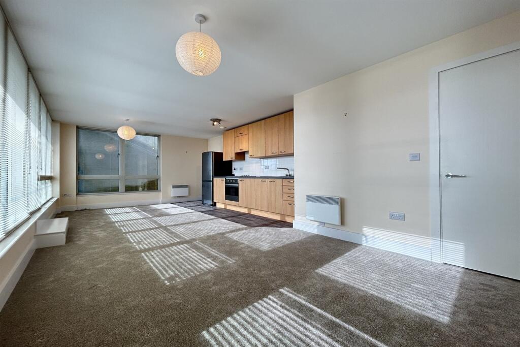 Main image of property: Skyline Plaza, Basingstoke