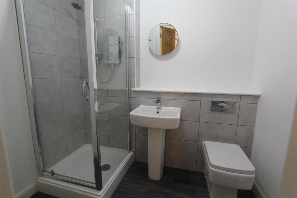 2 bedroom apartment for sale in Victoria House, Skinner Lane, Leeds, LS7