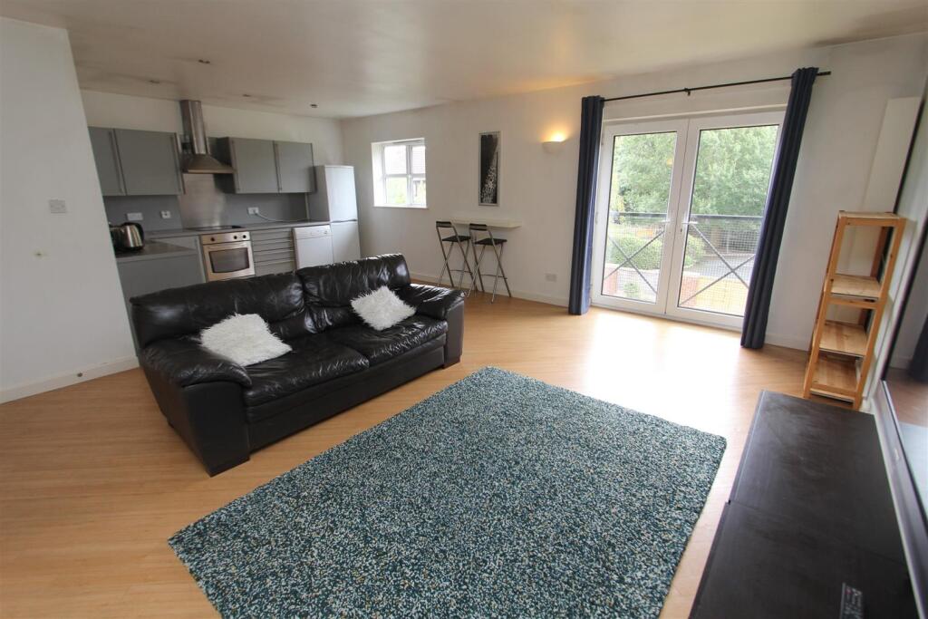 Main image of property: 348 Stainbeck Road, Chapel Allerton
