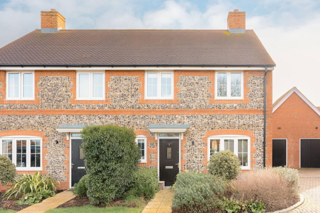 Main image of property: Dublois Close, Tring, Hertfordshire HP23