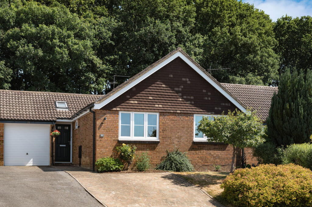 Main image of property: Hill View, Berkhamsted, Hertfordshire HP4