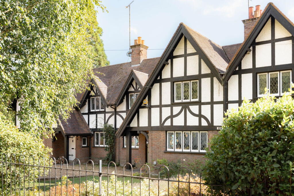 Main image of property: New Villas, Tring Station, Tring, Hertfordshire HP23