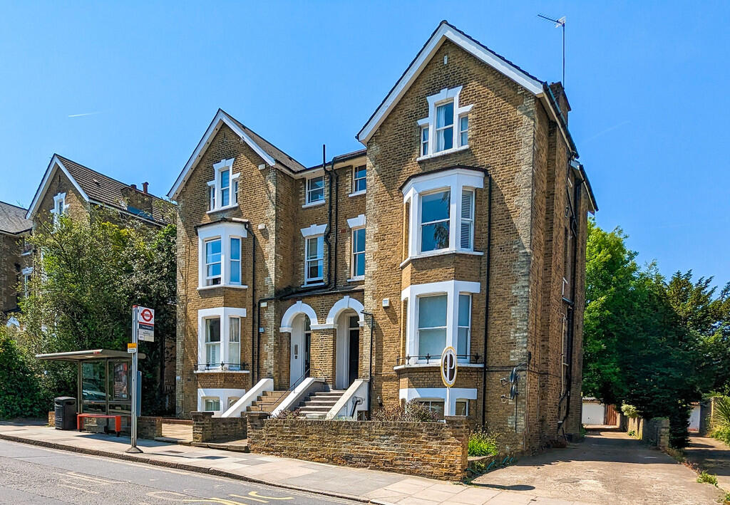 Main image of property: Garden Flat - Church Road
