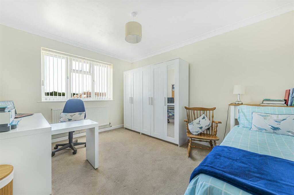 Additional property image - Castlefields, Istead Rise, Gravesend