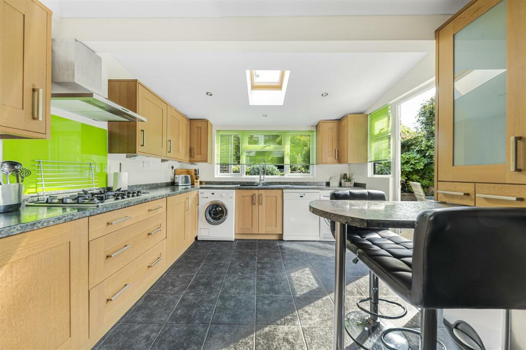 Additional property image - Castlefields, Istead Rise, Gravesend