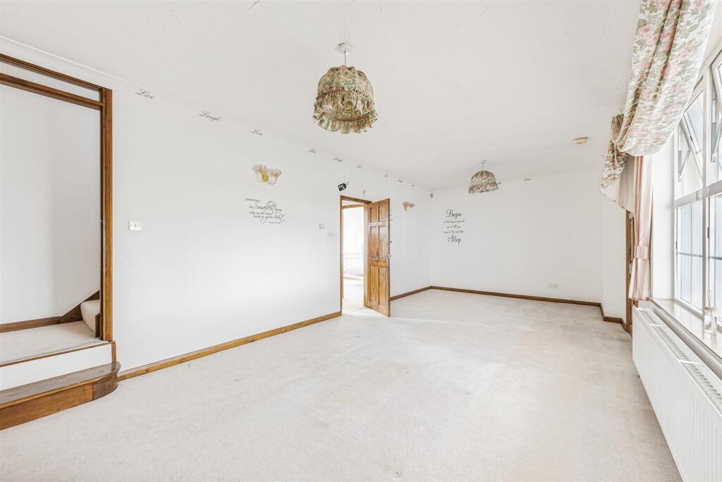 Additional property image - Gravesend Road, Shorne,