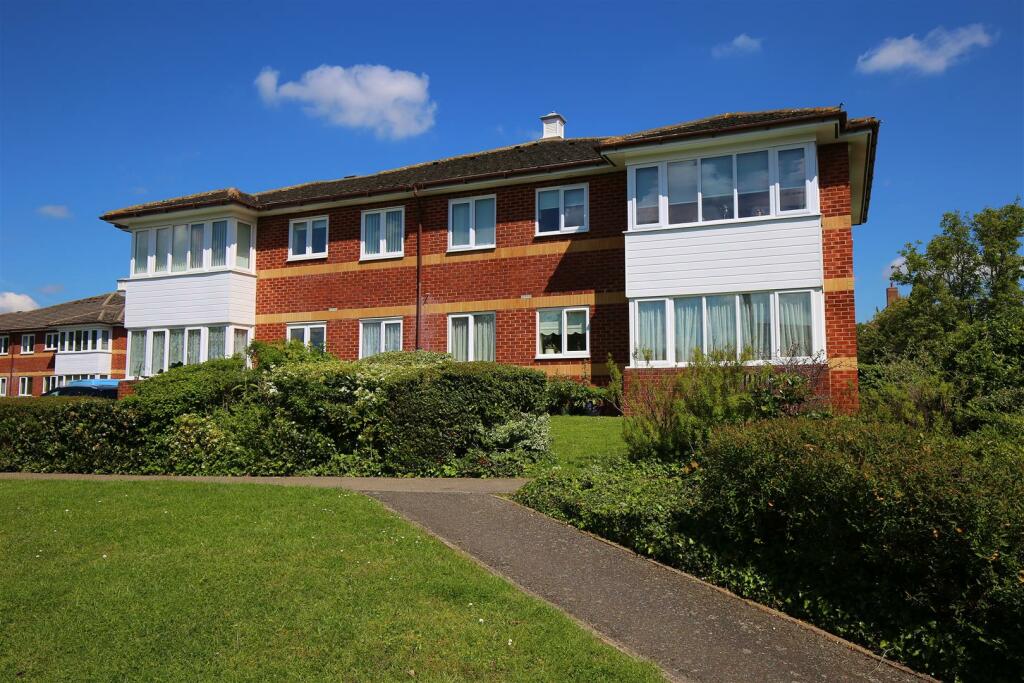 2 bedroom retirement property for sale in Borough Green, TN15