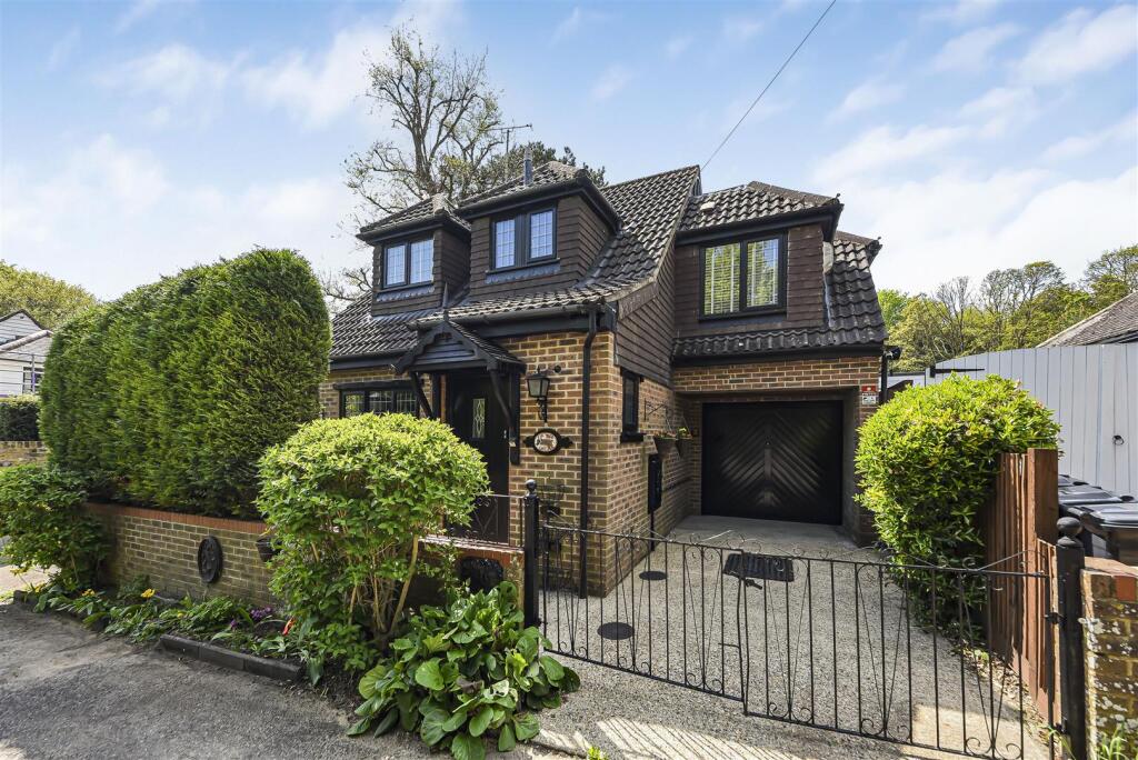 Main image of property: London Road, Farningham, Kent