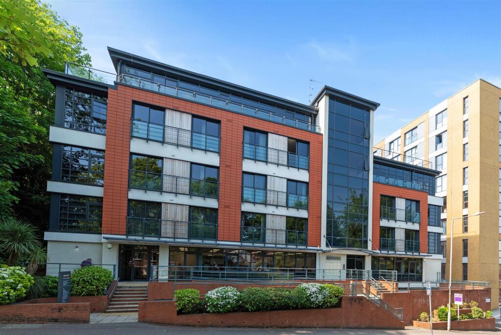 Main image of property: London Road, Sevenoaks