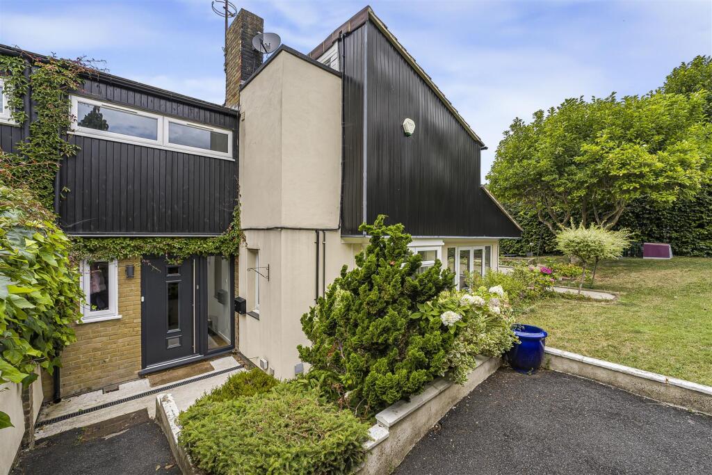 Main image of property: Copperfields, Kemsing, Sevenoaks