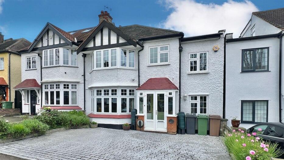 Main image of property: Beresford Road, Chingford, E4