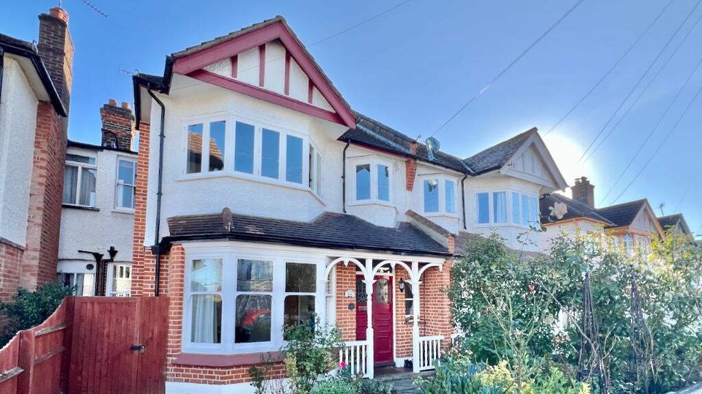 Main image of property: Beresford Road, Chingford, E4