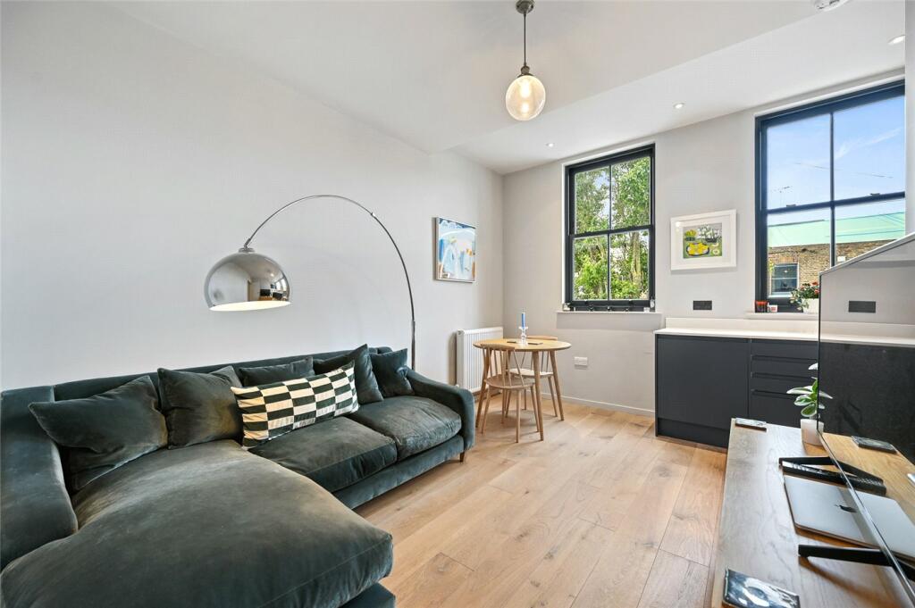 1 bedroom apartment for sale in Ellerslie Road, London, W12