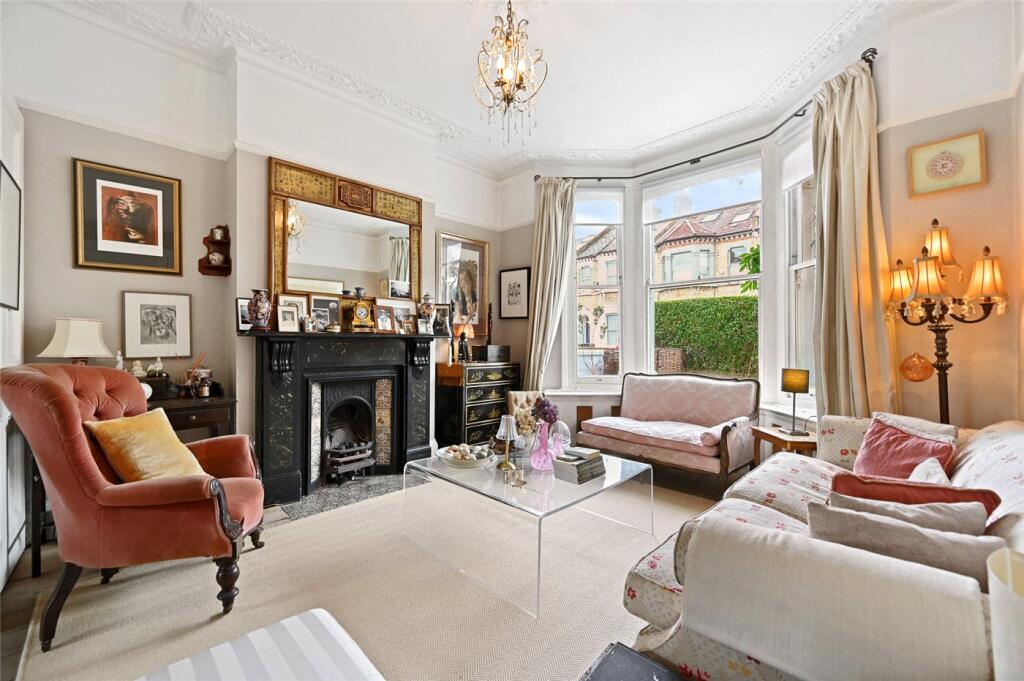 Main image of property: Ingersoll Road, London, W12