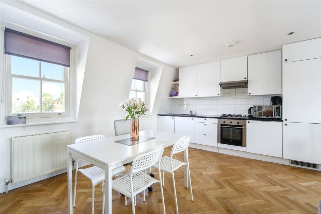 Main image of property: Clifton Avenue, London, W12