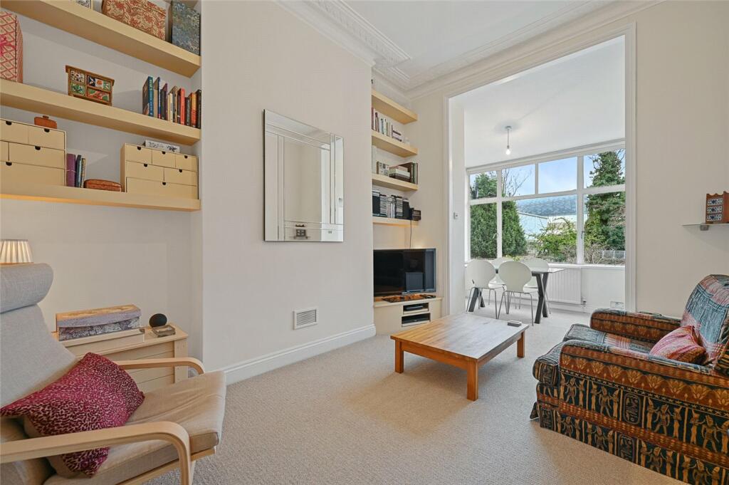 1 bedroom apartment for sale in Hammersmith Grove, London, W6